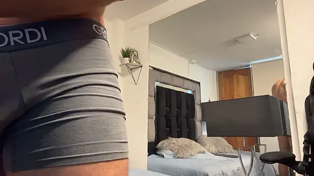 MR_MUSCLE live XXX chat