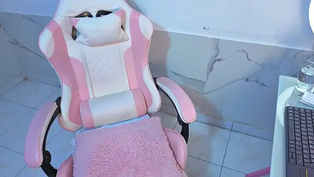 Živý XXX chat HannaBrave