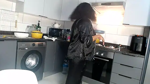 MIAMI9's Live XXX Chat