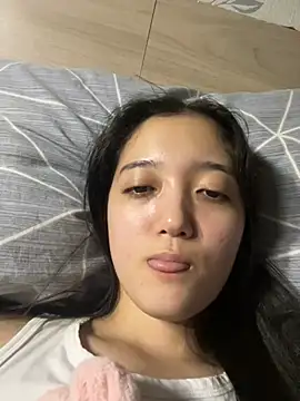 Chat +18 de FreyaRaya ao vivo