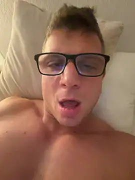 PolishBoy1995 Webcam Show