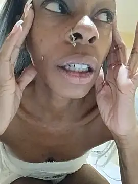 Jasmine_FullsShine élő XXX-chatje