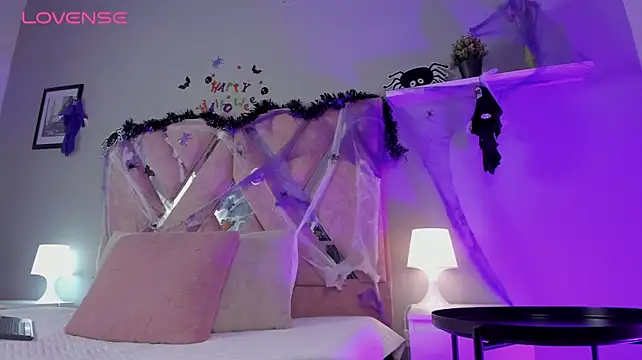 nova_silk live XXX chat