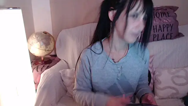 -Lou_ élő XXX-chatje