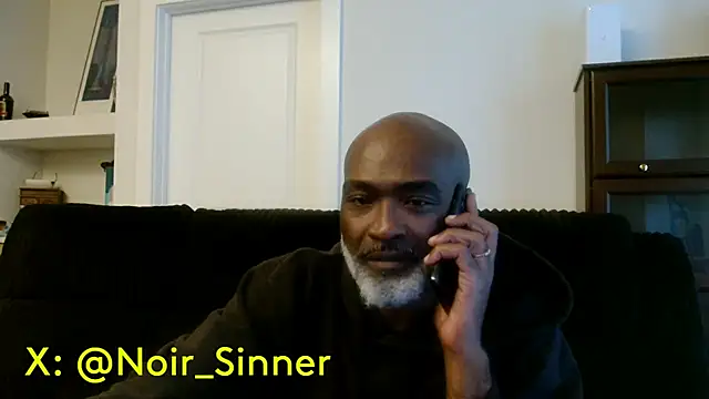 Chat XXX en directo de sinnernoir
