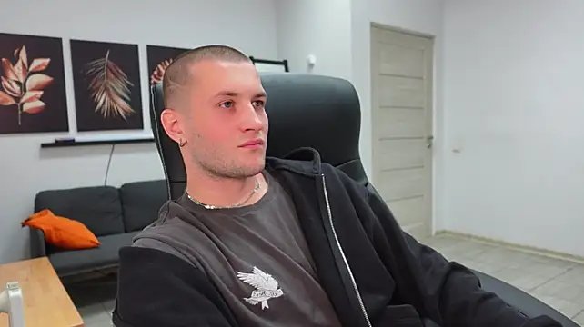 Živý XXX chat Igor_Wilde