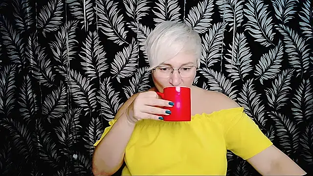 Olivia_playful élő XXX-chatje