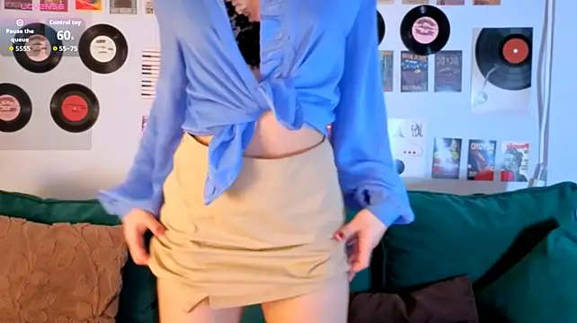 Maya_Rogerss élő XXX-chatje