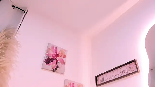 Chat +18 de SagiraBelle ao vivo