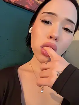 kitty_sixseven – Naživo XXX chat