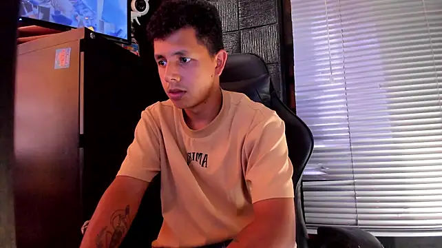 Chat XXX en directo de g_lincoln