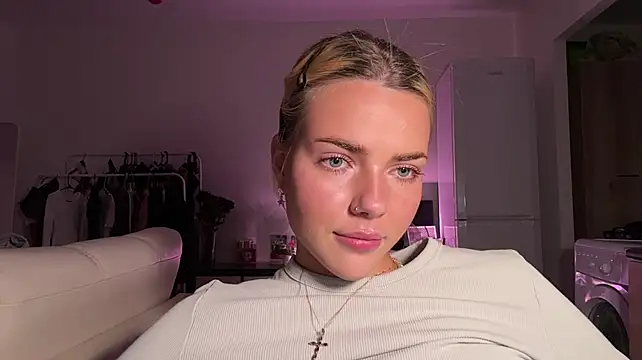 ChristelDuncombe Live XXX-chat