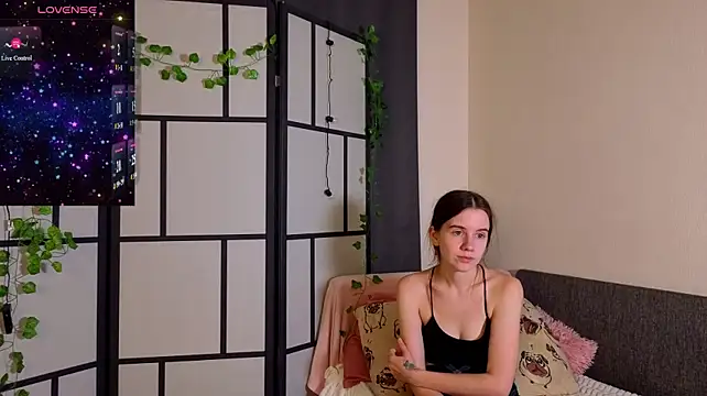 MyrtaMcclaney Live XXX Chat