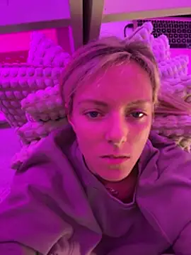 ChiaraLewis – Live XXX-chat