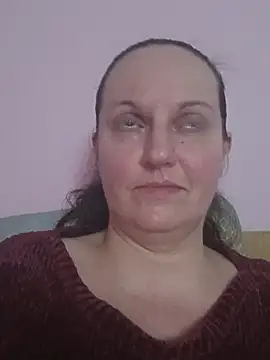 BustyLadyAlma's Live XXX Chat