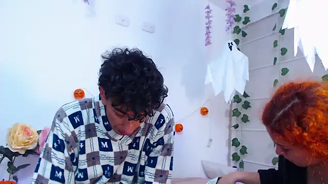 Sarabubbie's Live XXX Chat