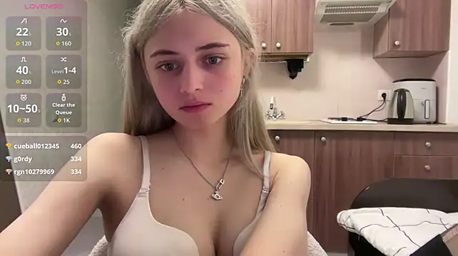 Chatroom XXX en direct de AidaGloshen