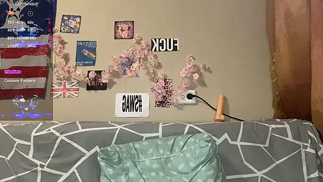 kittywithu élő XXX-chatje