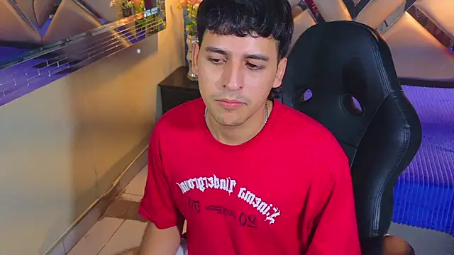XXX chat uživo modela ian_sprouse