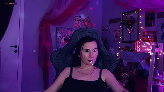 Chat XXX en directo de Golden_Dragon