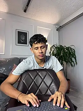 Chat +18 de Alejandro_vega_ ao vivo