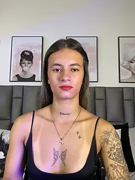 دردشة JuliaColemann الجنسية المباشرة