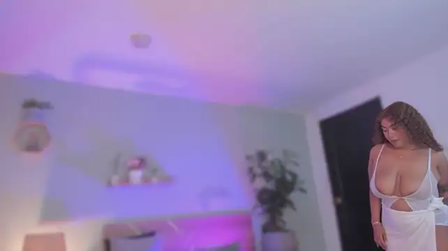 YariRose XXX чат на живо