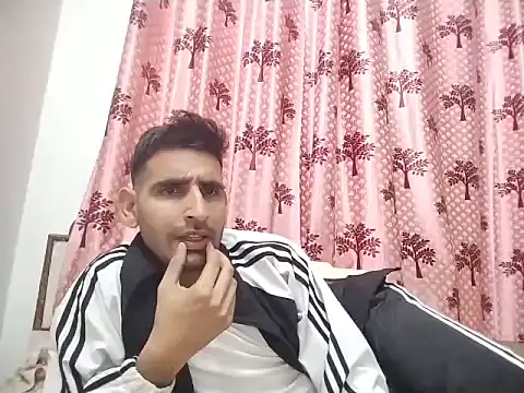 XXX chat uživo modela bigcockboy1121