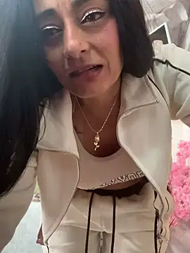 Chat XXX en directo de IsabellaMariet