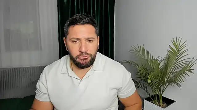 Gold_Alpha_Boy Chat XXX live