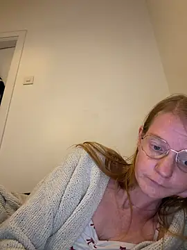 jannis1992 – Naživo XXX chat