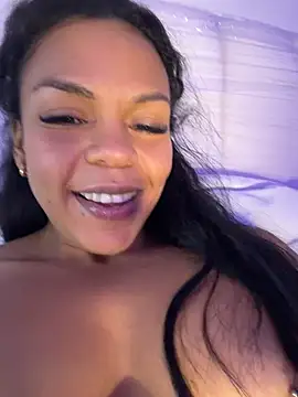 Chatroom XXX en direct de Charly_