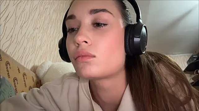BelvaRandazzo élő XXX-chatje