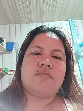 Chubbygirl28 élő XXX-chatje