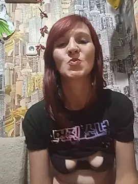 Violet_Hines élő XXX-chatje