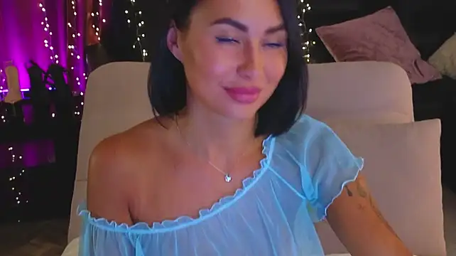 Lilu5107 élő XXX-chatje