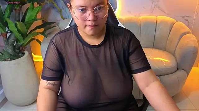 Scarleett_Tx Chat XXX live