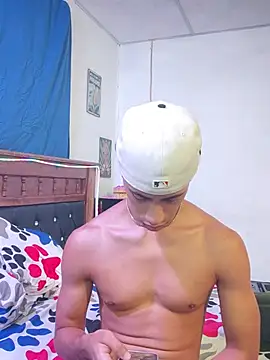Dennis_Lupers Live XXX-chat