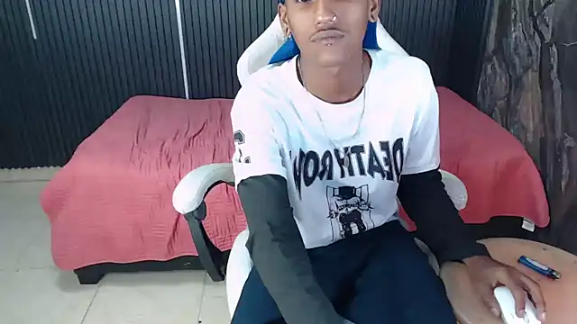 ManSant 现场XXX聊天