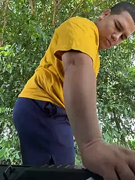 Živý XXX chat Patricio_02