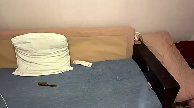 ColetteSolverudn Live XXX chat