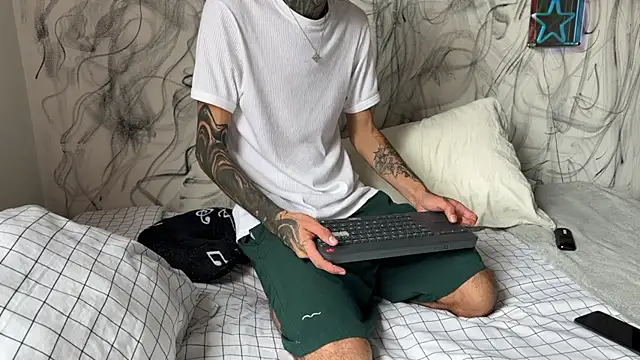 Chat +18 de Arteemiiis ao vivo