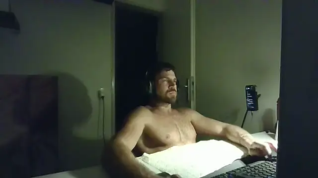 XXX chat uživo modela alpha-hunk