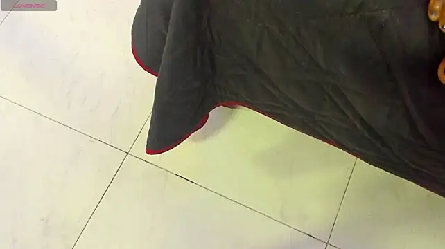 Chat +18 de NahianMorris ao vivo