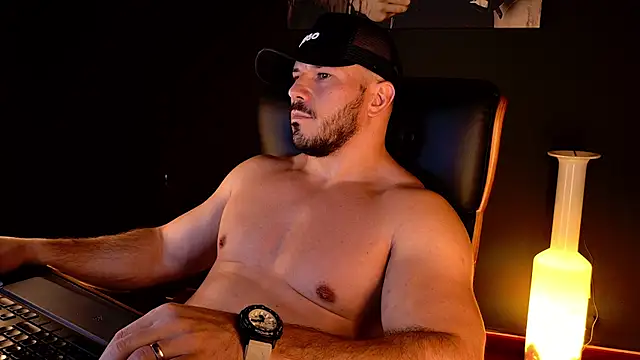 AngeloEric Live XXX-chat