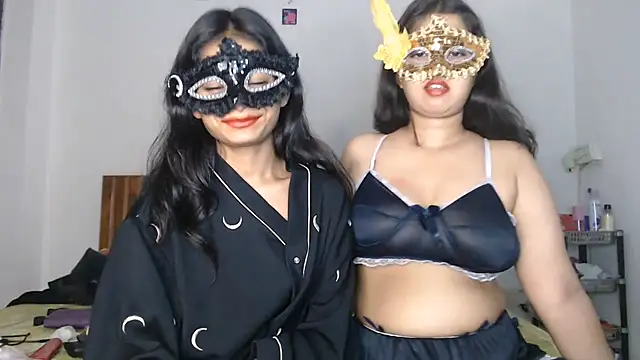 แชท XXX สดของ Virgin_Aisha