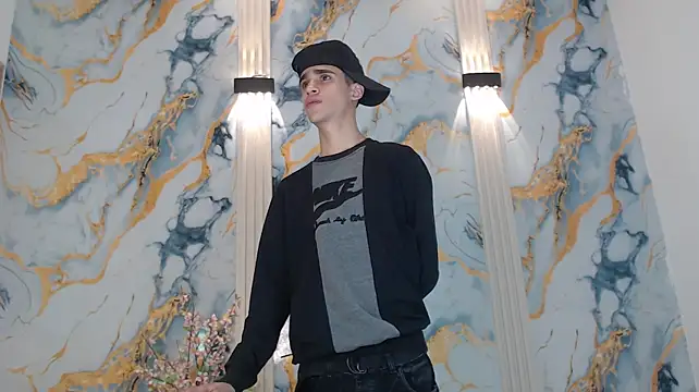 XXX chat uživo modela COOL_BOYS2
