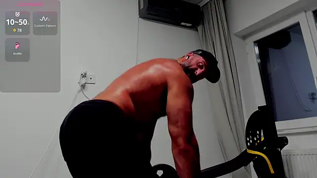 دردشة David_Big_Daddy الجنسية المباشرة