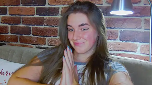 Sofia_Hugs' Live XXX Chat