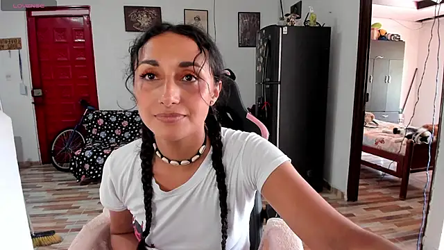 adrena_10 élő XXX-chatje